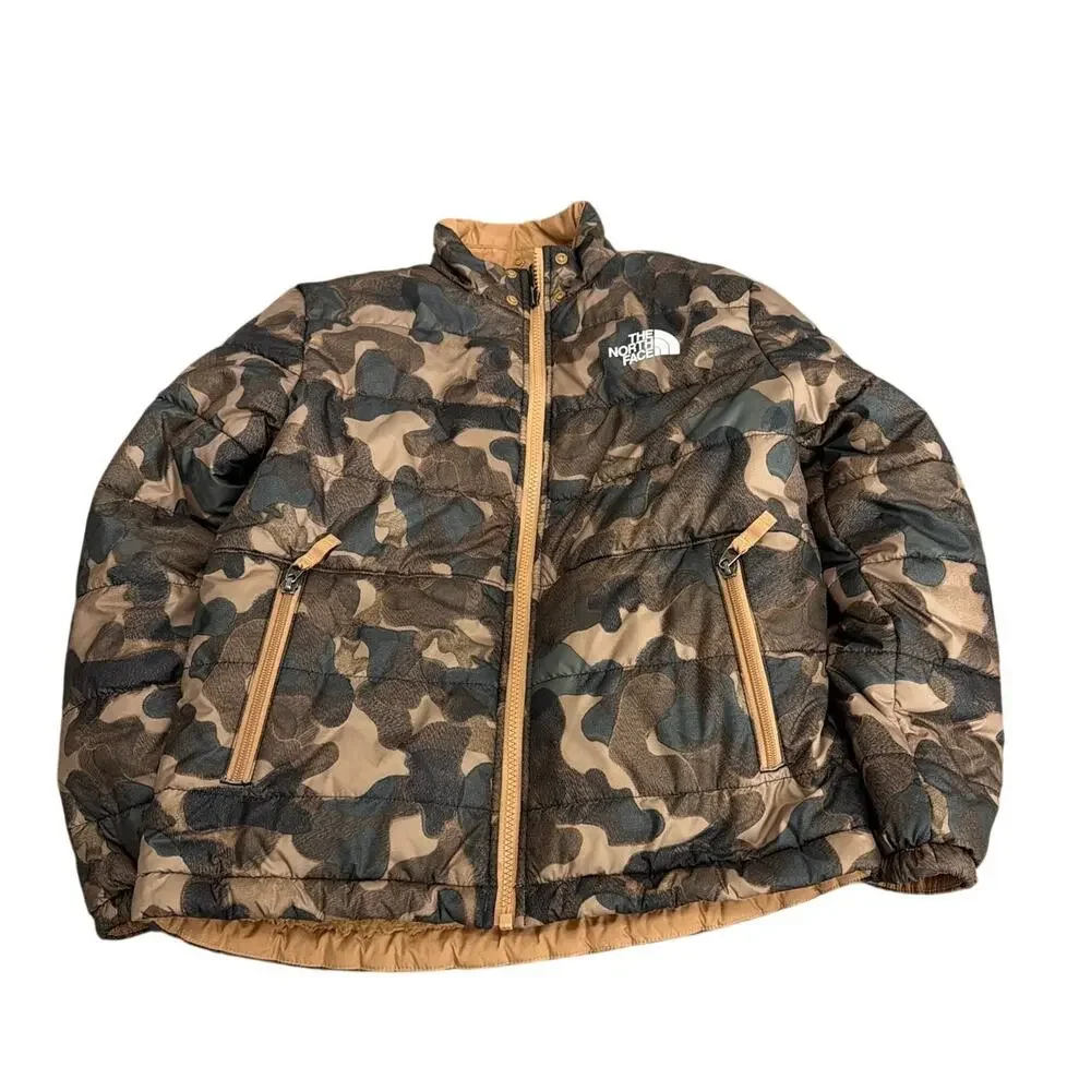 The North Face reversible youth puffer jacket Tan Camo Boys Size Large 12
